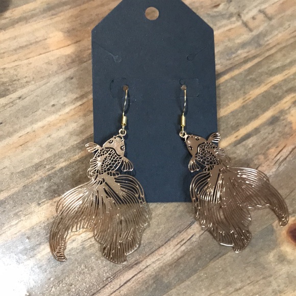 koi earring gold tone, handmade earrings, cut out lightweight fishhook style - Picture 1 of 2